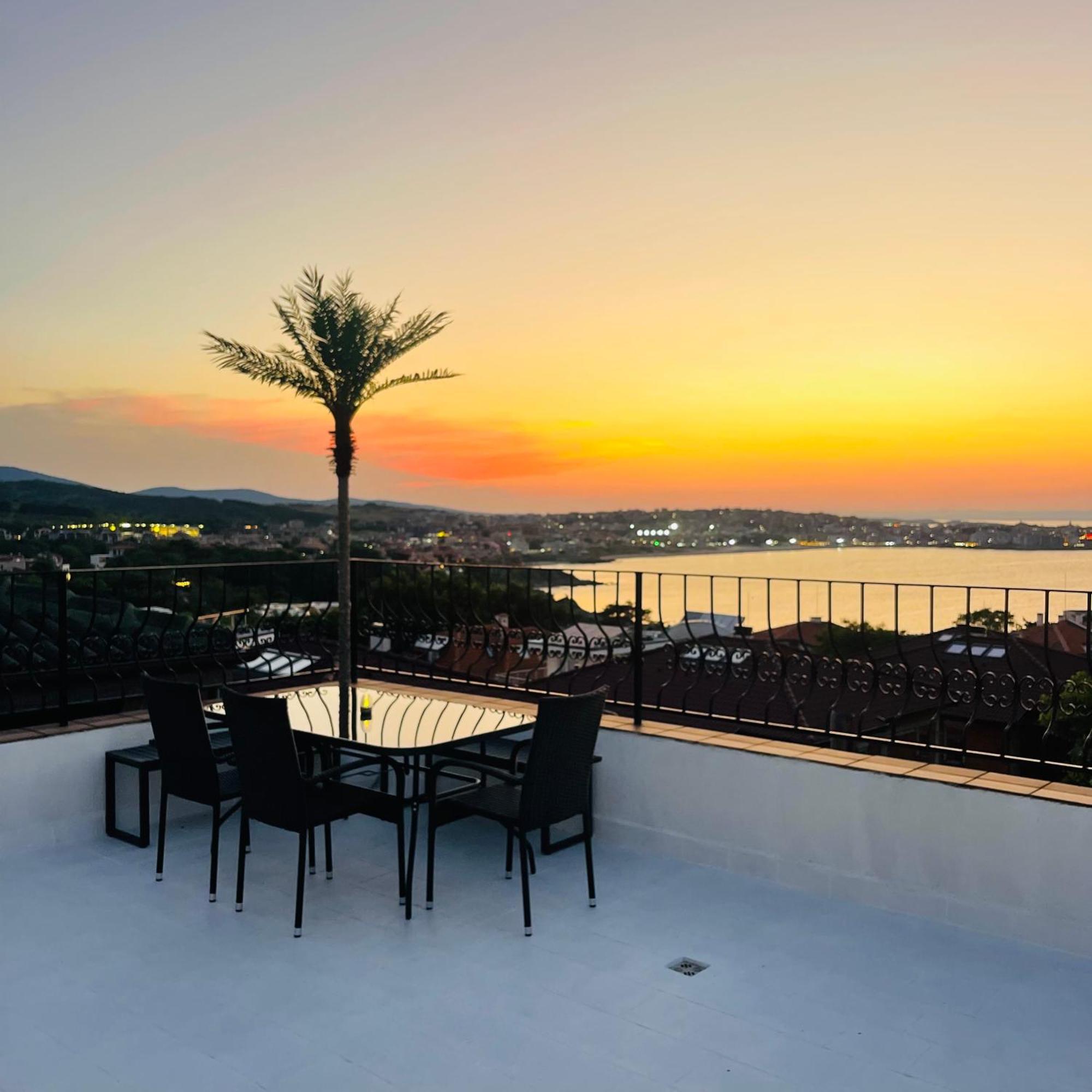 Private Apartment With Sea View Sozopol Buitenkant foto